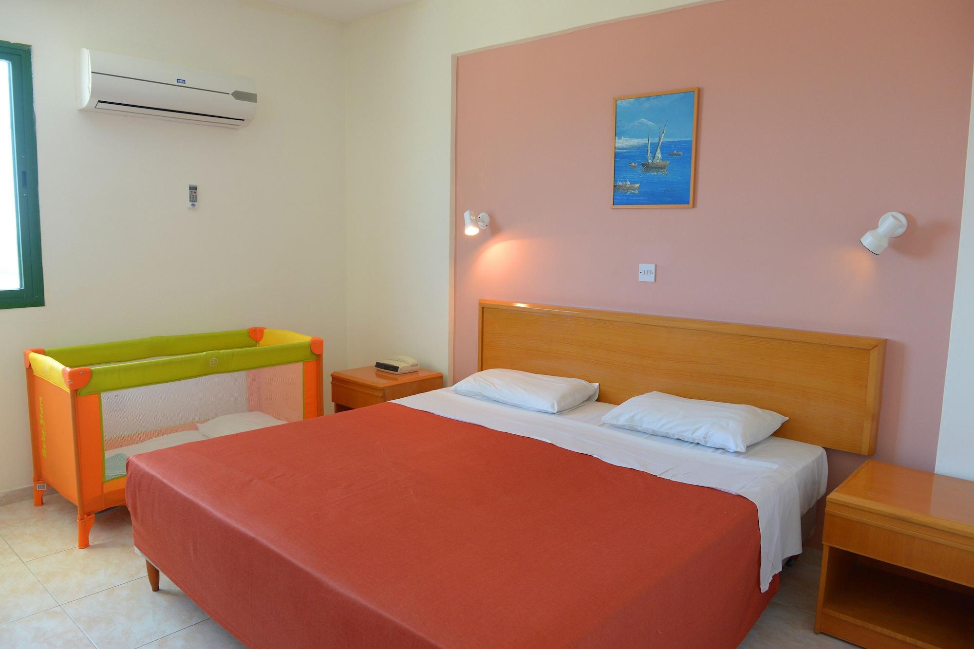 Maris Grand Waterpark Resort Protaras Esterno foto
