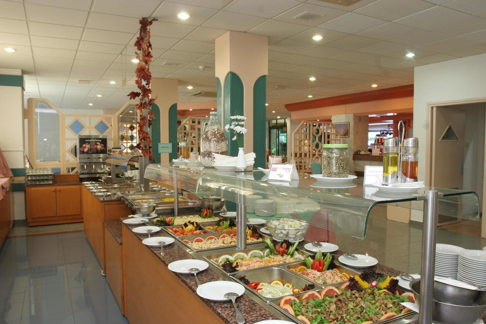 Maris Grand Waterpark Resort Protaras Esterno foto